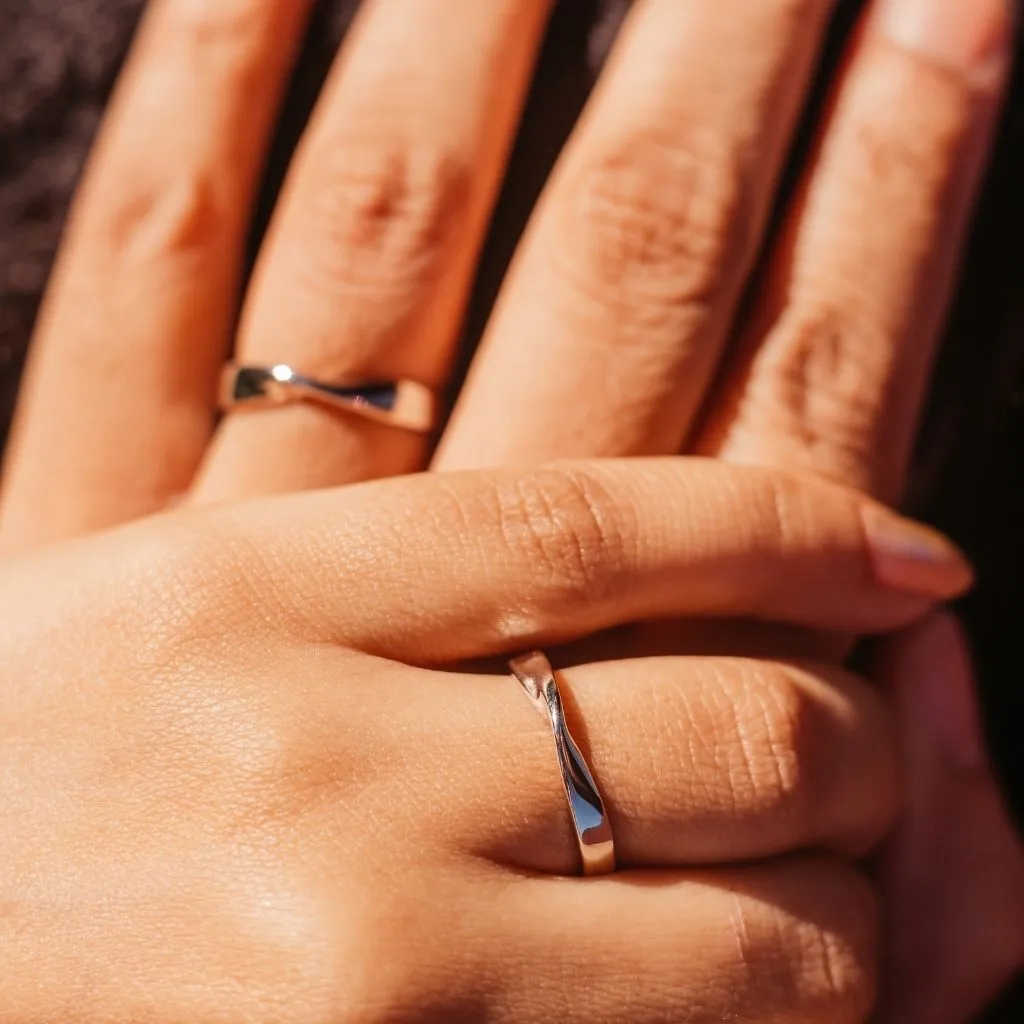 Adjustable Silver Couple Promise Mobius Twist Infinity Ring Set