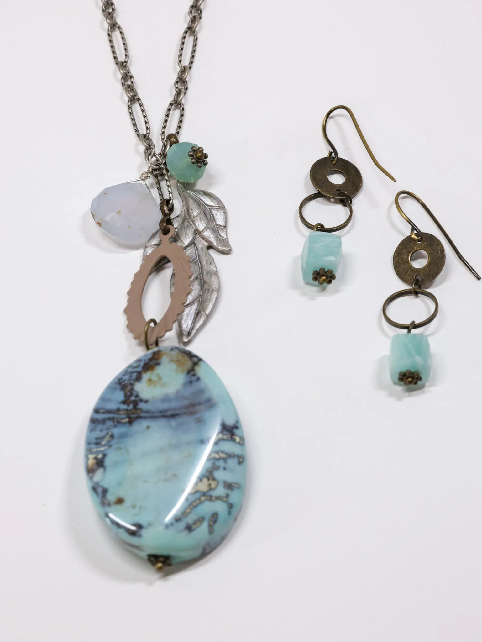 Aragonite Long Mixed Metals nh necklace