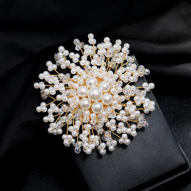 Luxury Pearl Brooches Pins Elegant Rhinestone Snowflakes Flower Accessories