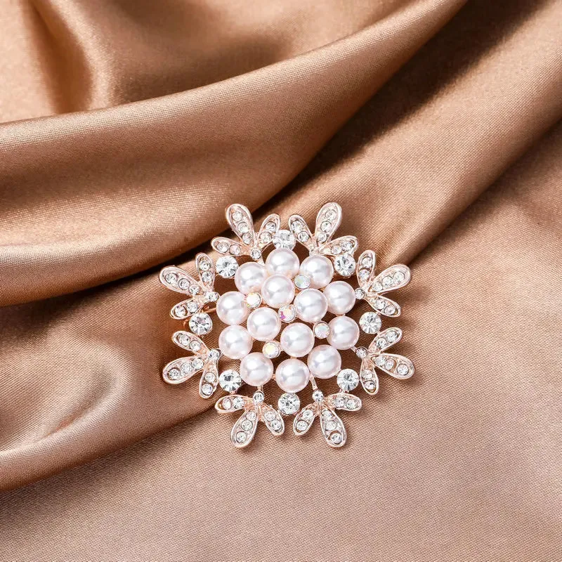 Luxury Pearl Brooches Pins Elegant Rhinestone Snowflakes Flower Accessories