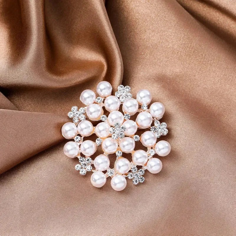 Luxury Pearl Brooches Pins Elegant Rhinestone Snowflakes Flower Accessories