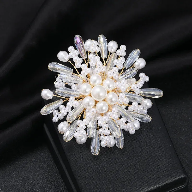 Luxury Pearl Brooches Pins Elegant Rhinestone Snowflakes Flower Accessories