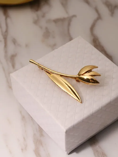 Metal Flower Shaped Brooch